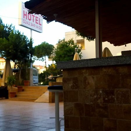 Lara Palace Hotel Antalya Bagian luar foto